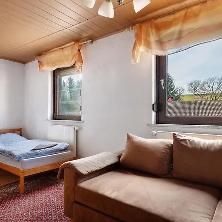 بيت للعطل Brown